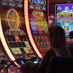 Lawmakers Discuss New Casino Licenses in Iowa